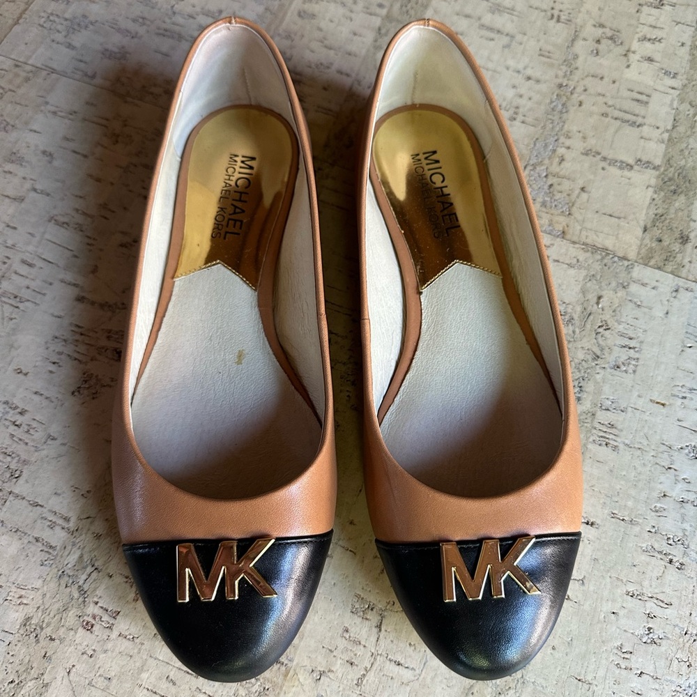 Michael Kors Black and Tan Flats with Gold Logo